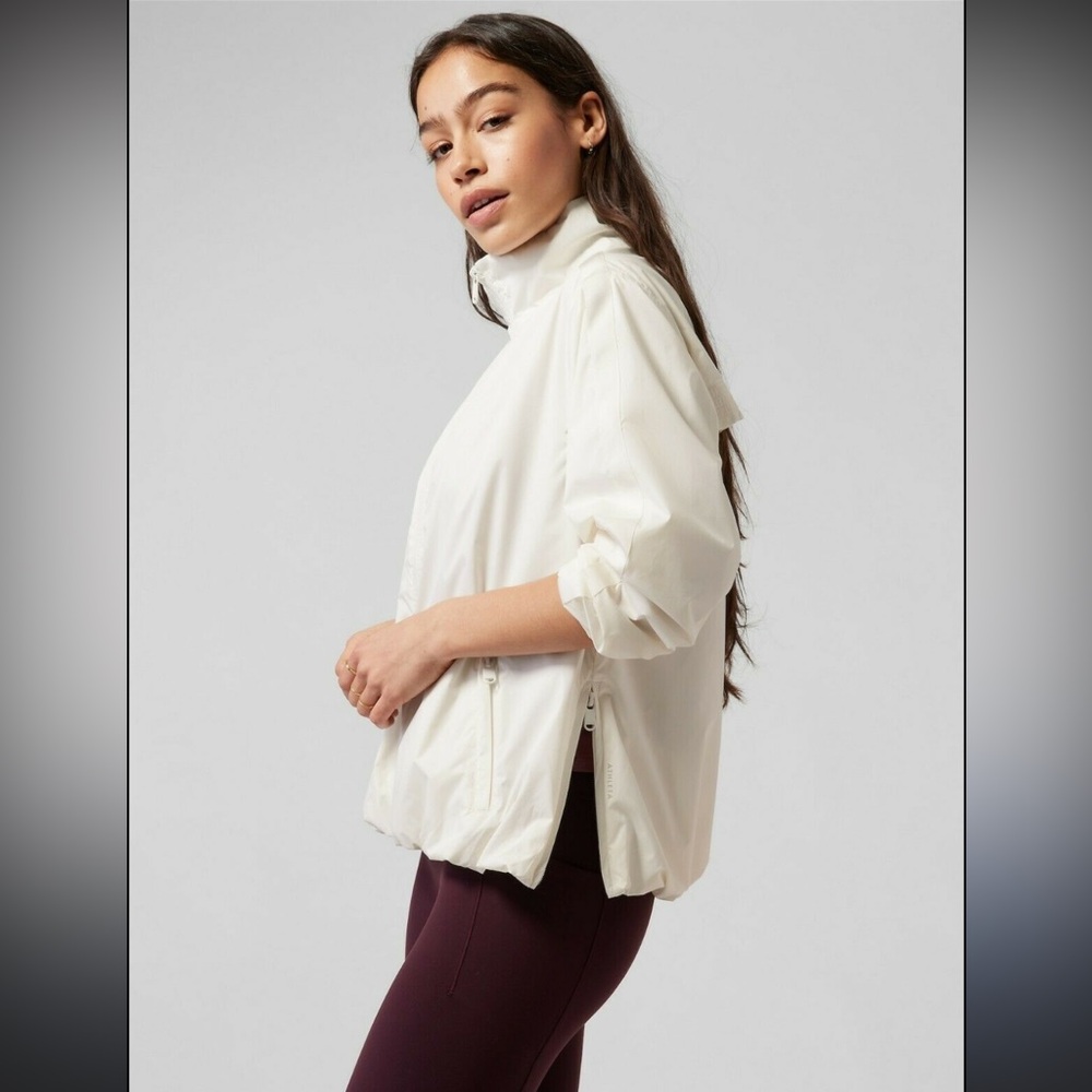 New Athleta Sightseer Lace Jacket in Magnolia White.